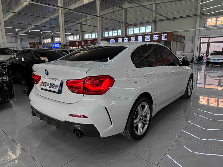 Фото 4 - BMW 1 Series