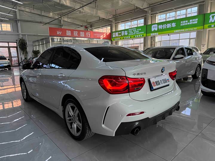 Фото 6 - BMW 1 Series