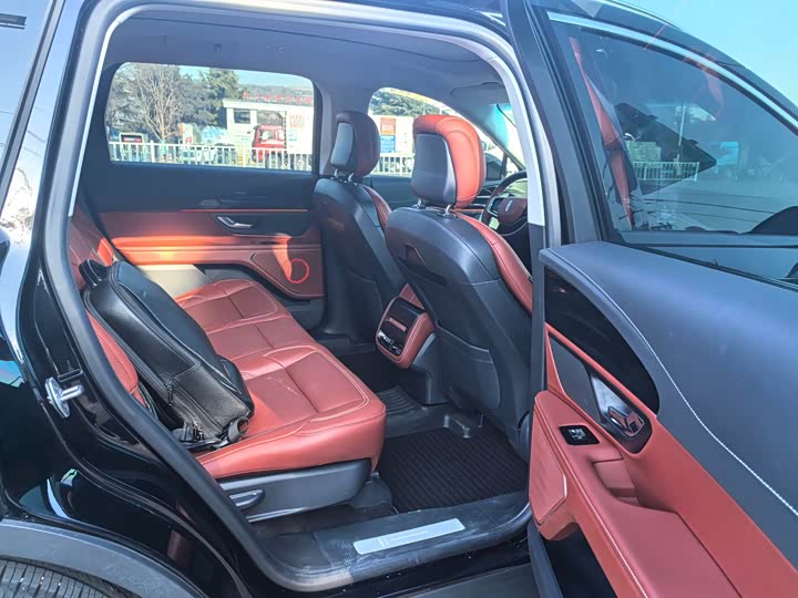 Фото 5 - Lincoln Nautilus