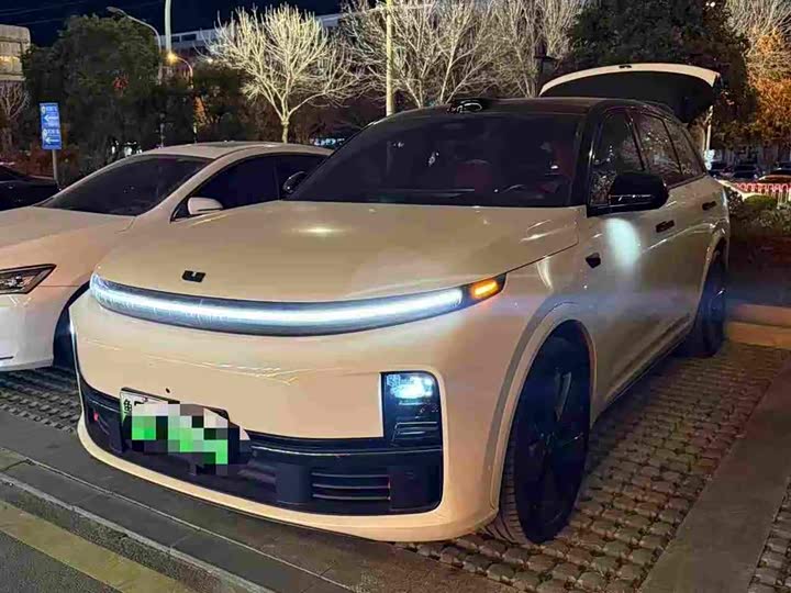 Фото 1 - LiXiang L7