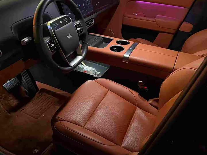 Фото 2 - LiXiang L7