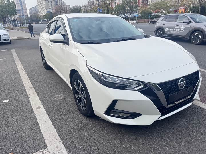 Фото 3 - Nissan Sylphy