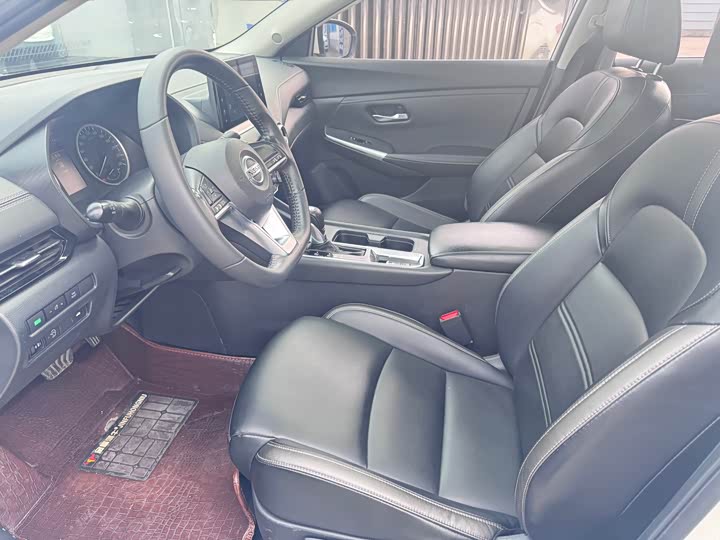 Фото 4 - Nissan Sylphy