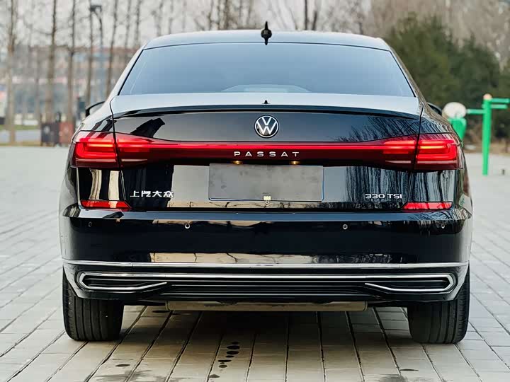 Фото 8 - Volkswagen Passat