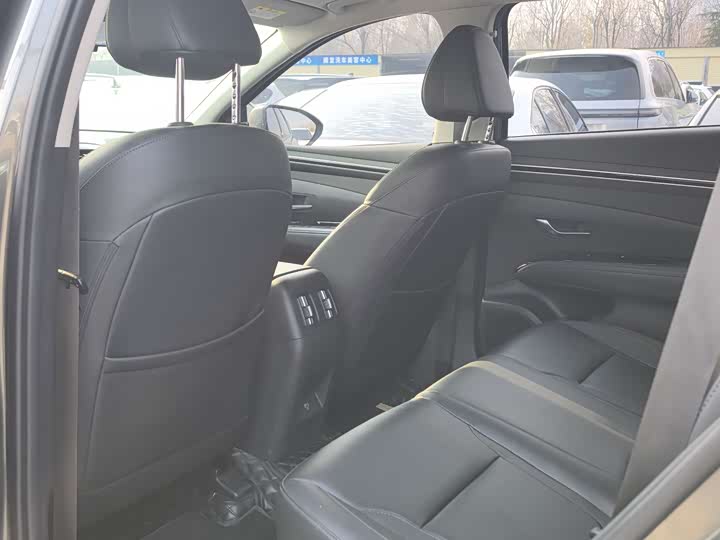 Фото 5 - Hyundai Tucson L