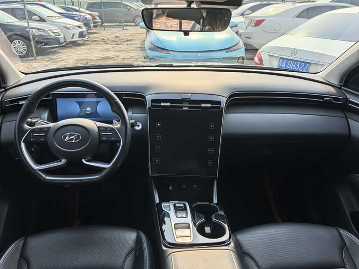 Фото 7 - Hyundai Tucson L