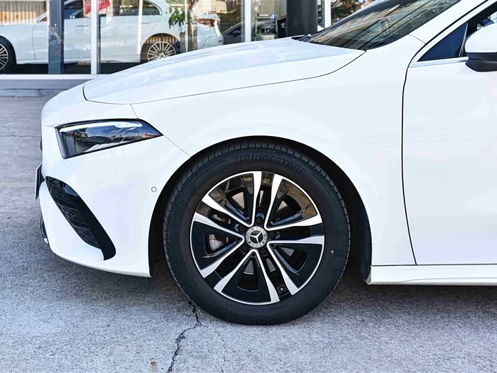 Фото 10 - Mercedes-Benz A-Class