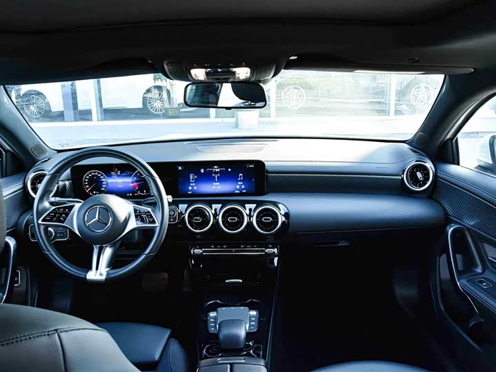 Фото 5 - Mercedes-Benz A-Class