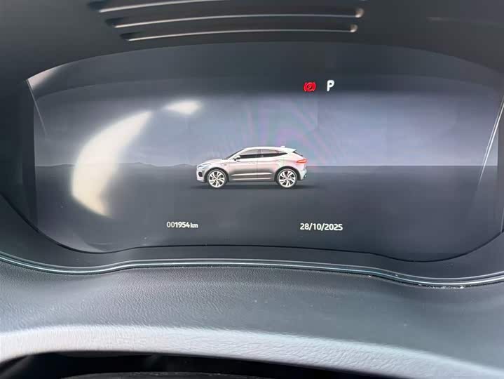 Фото 13 - Jaguar E-Pace