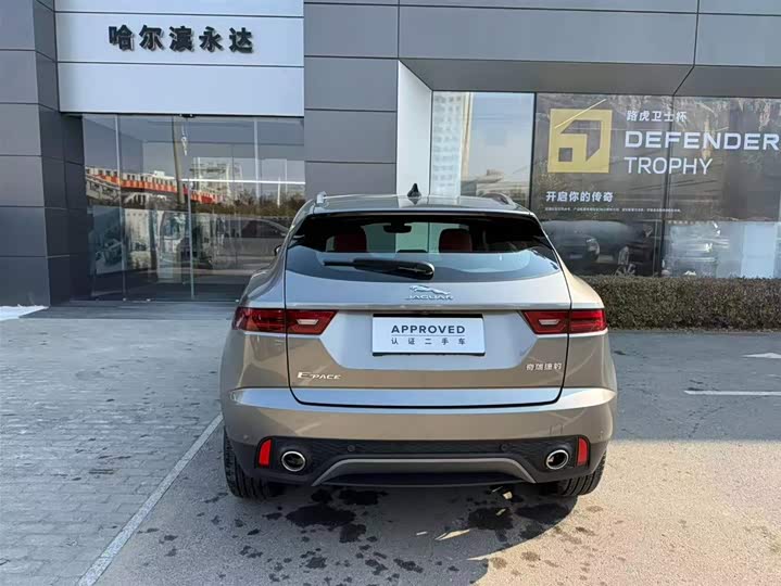 Фото 4 - Jaguar E-Pace