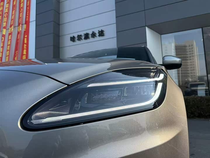 Фото 6 - Jaguar E-Pace