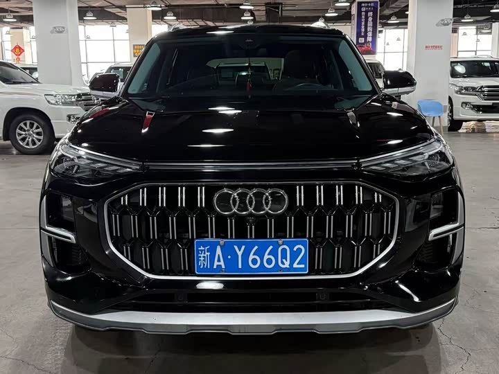 Фото 3 - Audi Q6