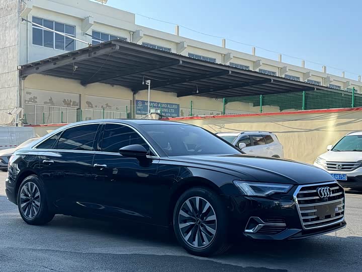 Фото 3 - Audi A6L