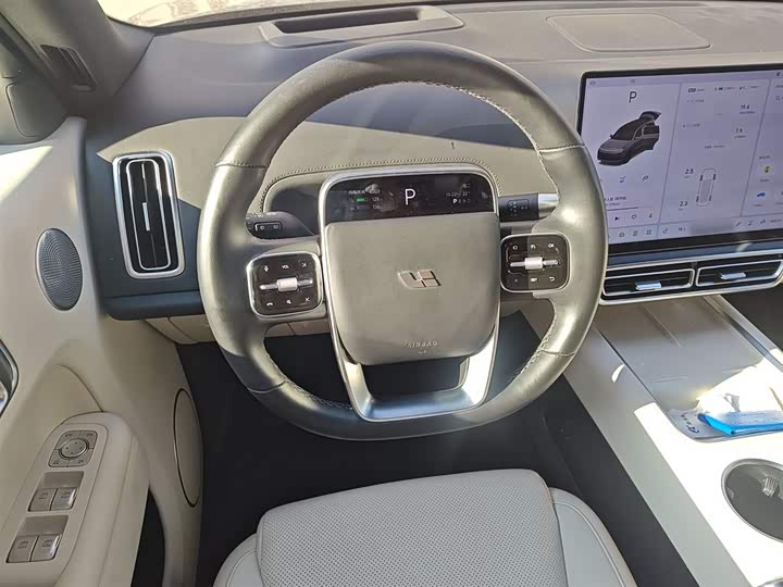 Фото 17 - LiXiang L9