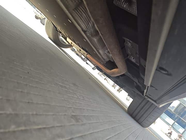 Фото 2 - LiXiang L9