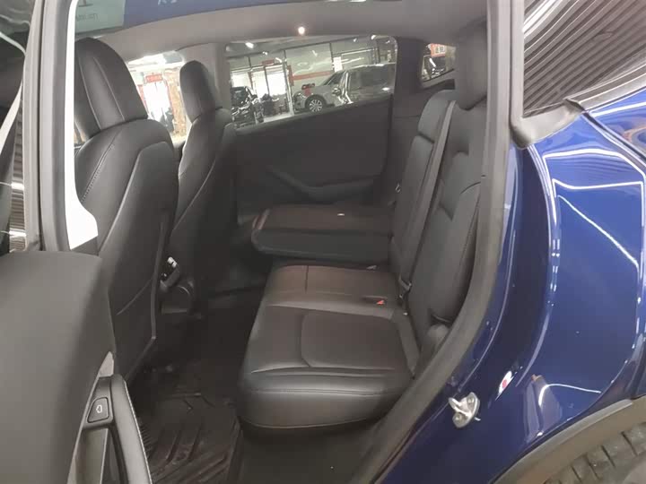 Фото 16 - Tesla Model Y