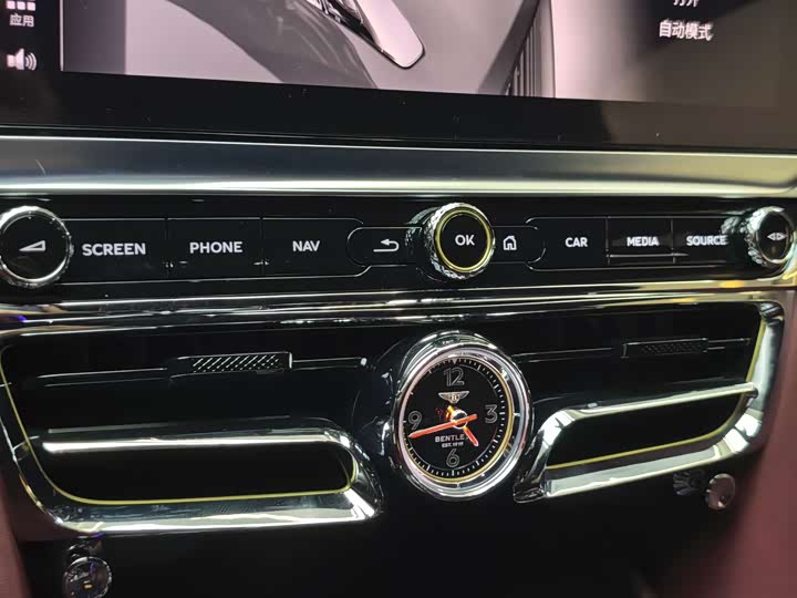 Фото 22 - Bentley Flying Spur