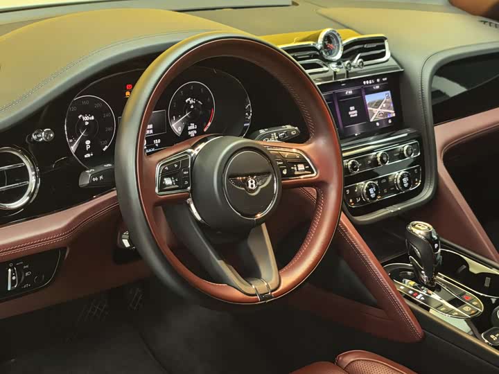 Фото 26 - Bentley Flying Spur