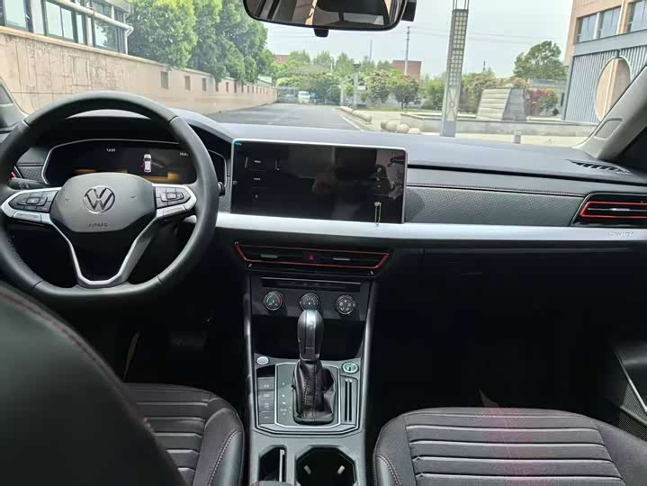 Фото 8 - Volkswagen Lavida