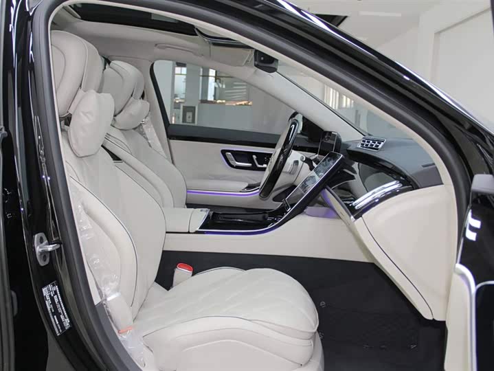 Фото 12 - Mercedes-Benz Maybach S-Class