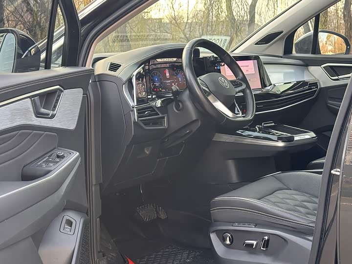 Фото 4 - Volkswagen Talagon