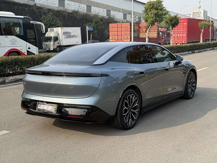 Фото 5 - Zeekr 007