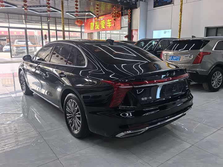 Фото 7 - Hongqi H5