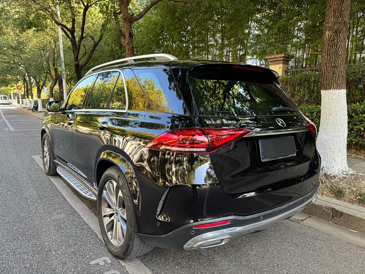 Фото 4 - Mercedes-Benz GLE-Class