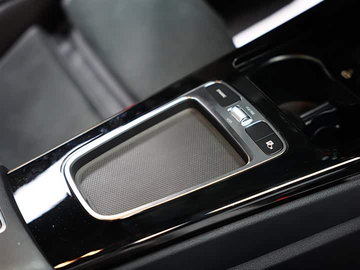 Фото 43 - Mercedes-Benz CLA-Class AMG