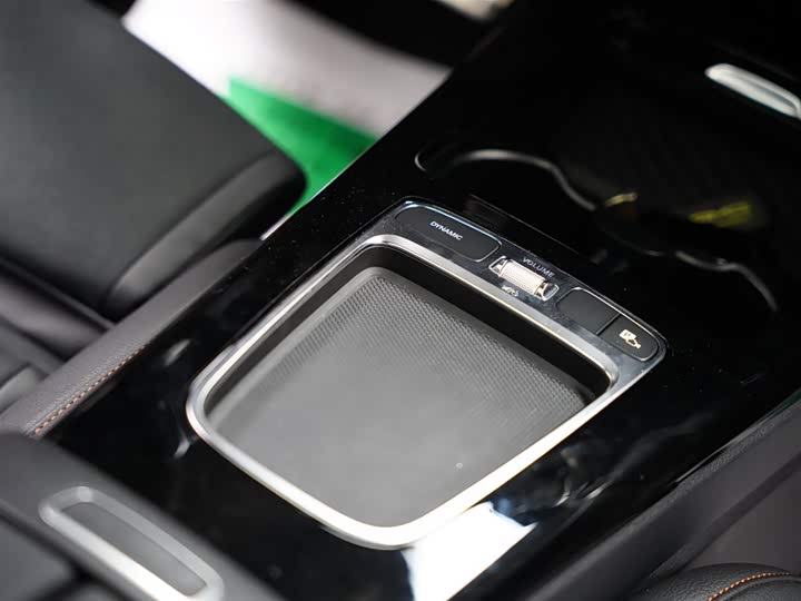 Фото 49 - Mercedes-Benz CLA-Class AMG