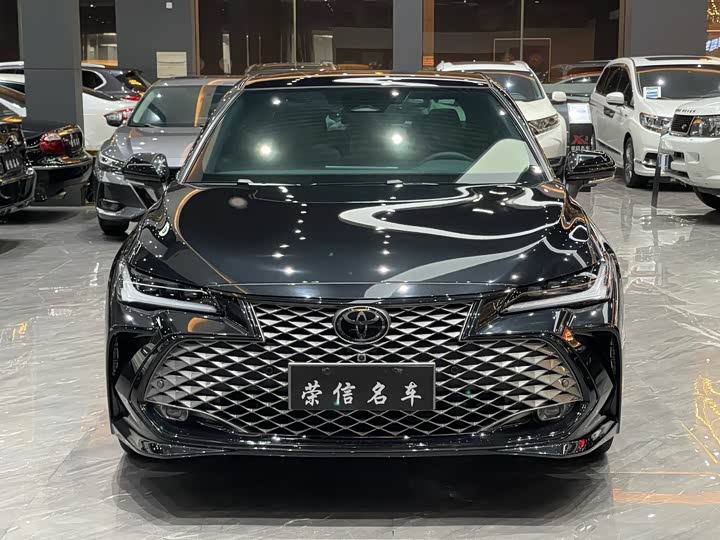 Фото 2 - Toyota Avalon
