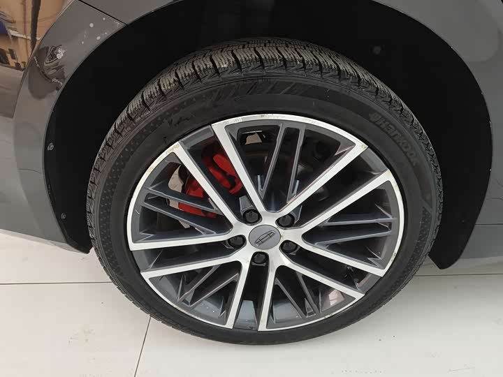 Фото 16 - Geely Preface