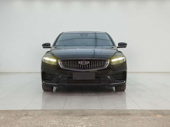 Фото 2 - Geely Preface