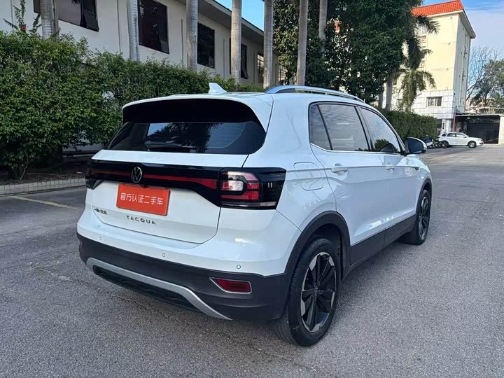 Фото 3 - Volkswagen Tacqua