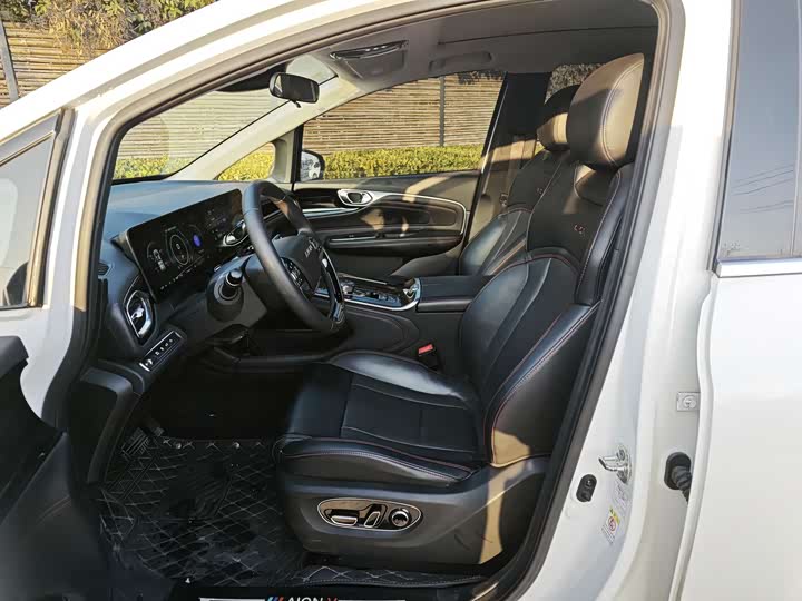 Фото 9 - GAC Aion V