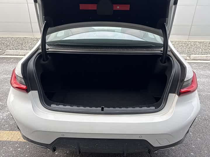 Фото 12 - BMW 3 Series