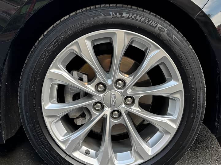 Фото 12 - Cadillac CT5