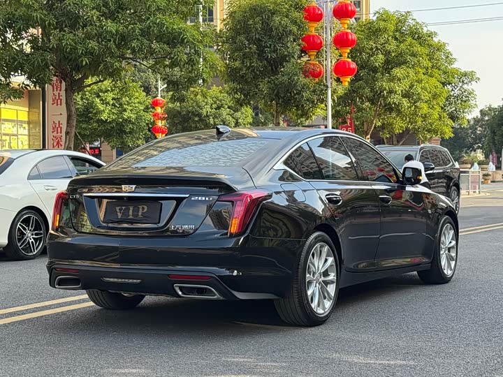 Фото 13 - Cadillac CT5