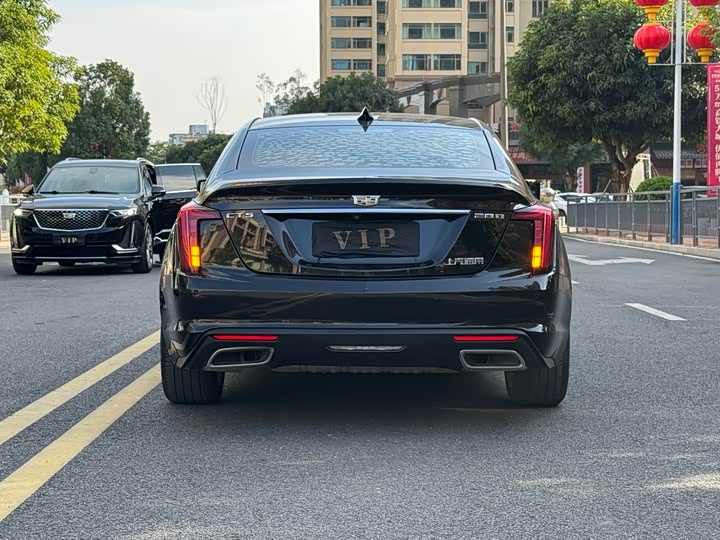 Фото 14 - Cadillac CT5