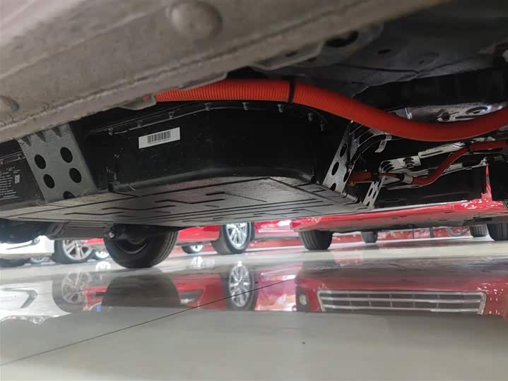 Фото 16 - Bestune Pony