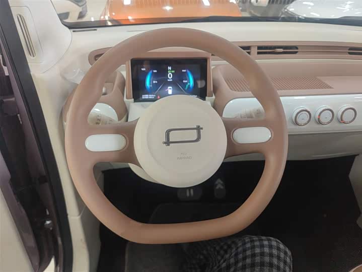 Фото 3 - Bestune Pony