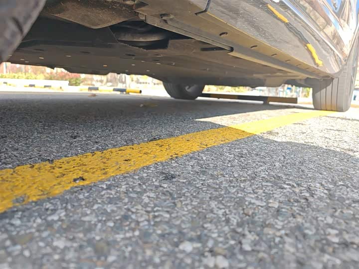 Фото 19 - LiXiang One