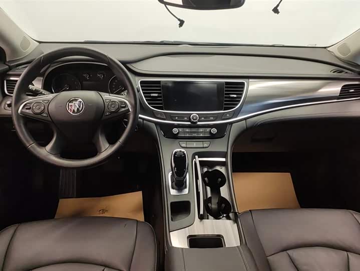 Фото 12 - Buick LaCrosse