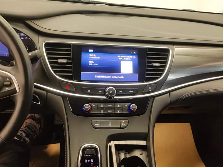 Фото 13 - Buick LaCrosse