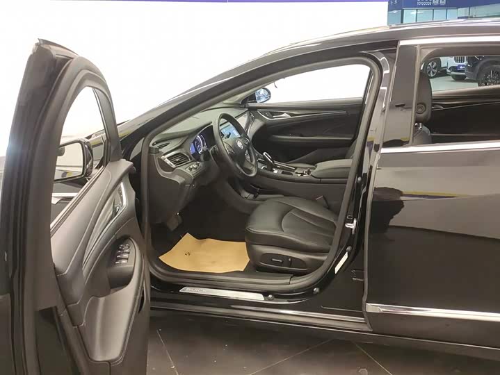 Фото 9 - Buick LaCrosse