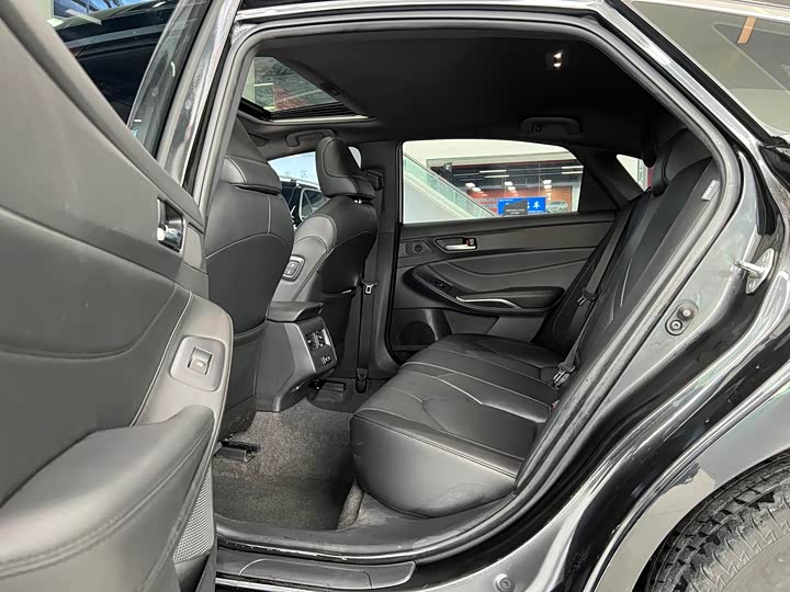 Фото 10 - Toyota Avalon