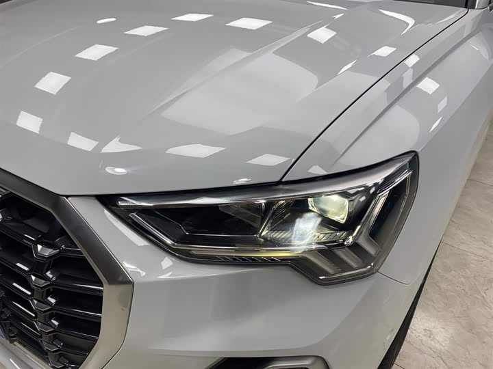 Фото 17 - Audi Q3