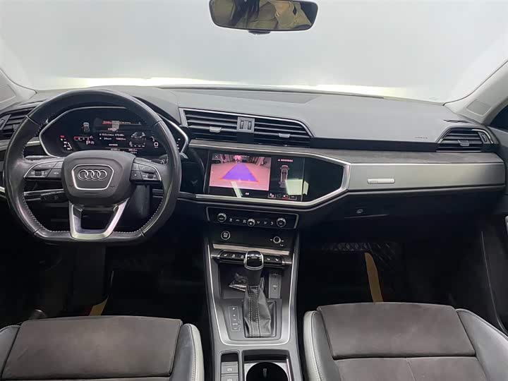 Фото 2 - Audi Q3