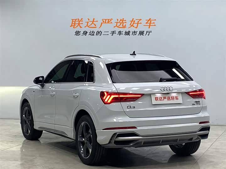 Фото 22 - Audi Q3