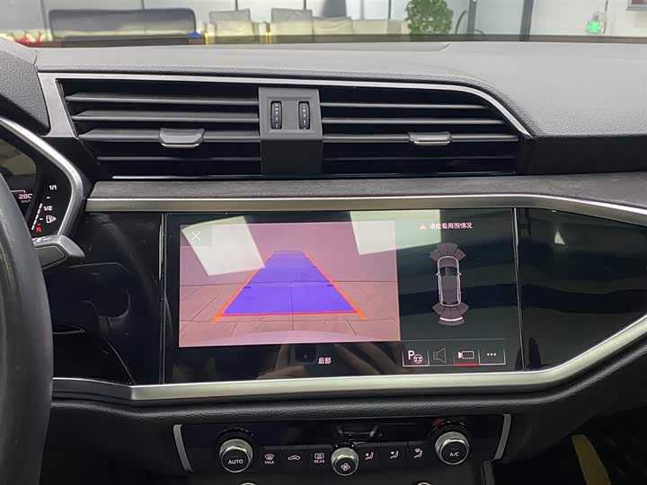 Фото 5 - Audi Q3